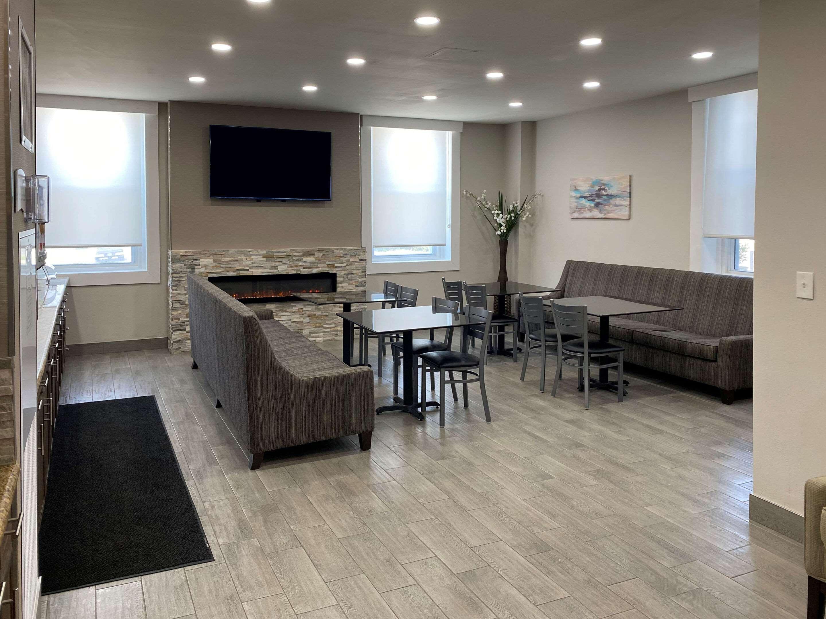 Quality Inn & Suites Kansas City Downtown Bagian luar foto
