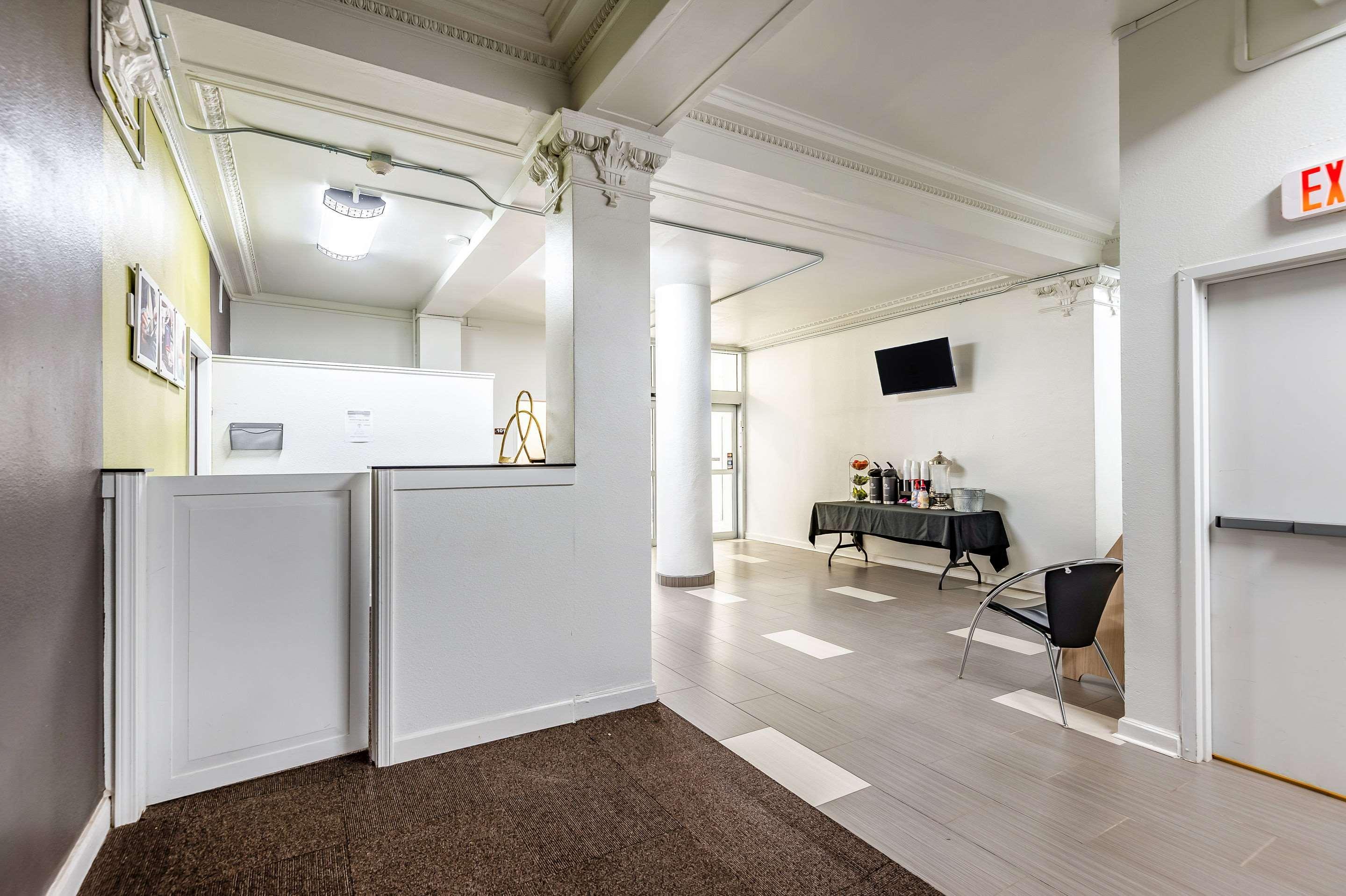 Quality Inn & Suites Kansas City Downtown Bagian luar foto
